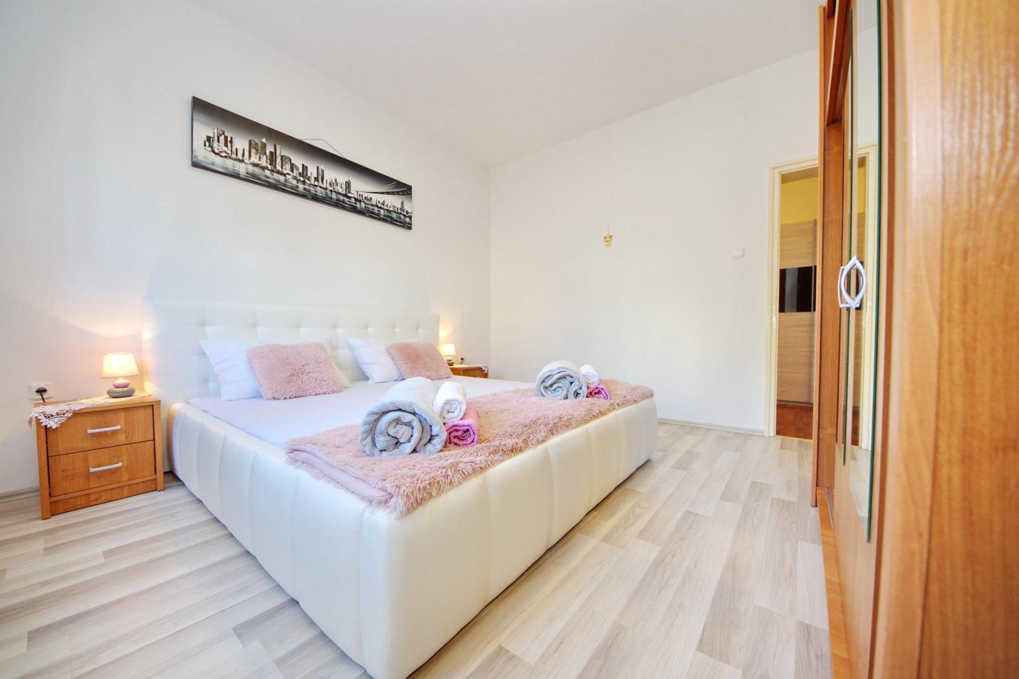 Apartment Korina Zara Esterno foto